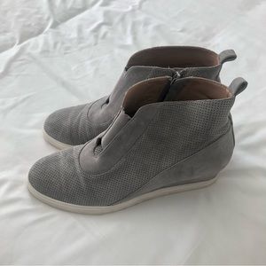 Linea Paolo Womens Gray Ankle Boots Size 11